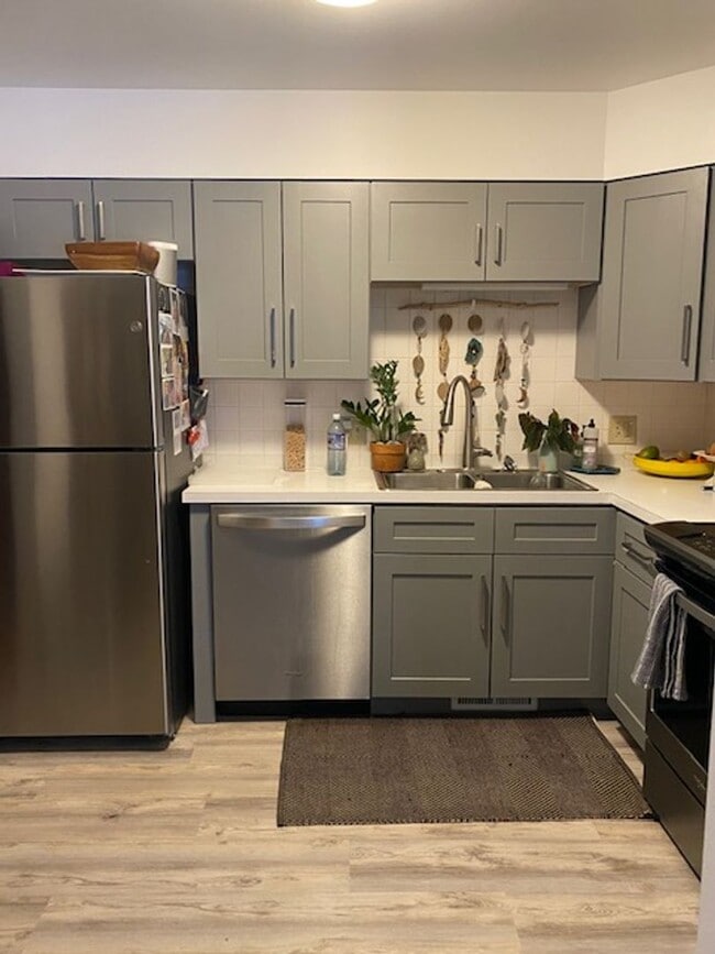 Photo - Three Bedroom Unit Available In Triplex in East Boulder