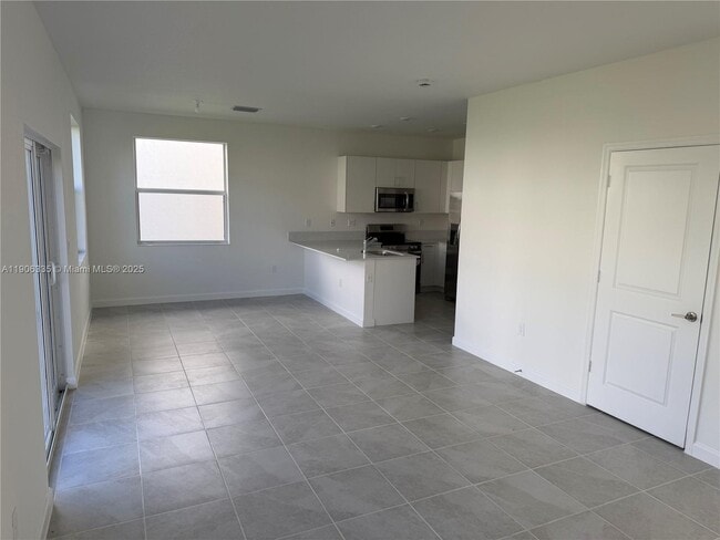 Photo - 2426 SE 26th Ln