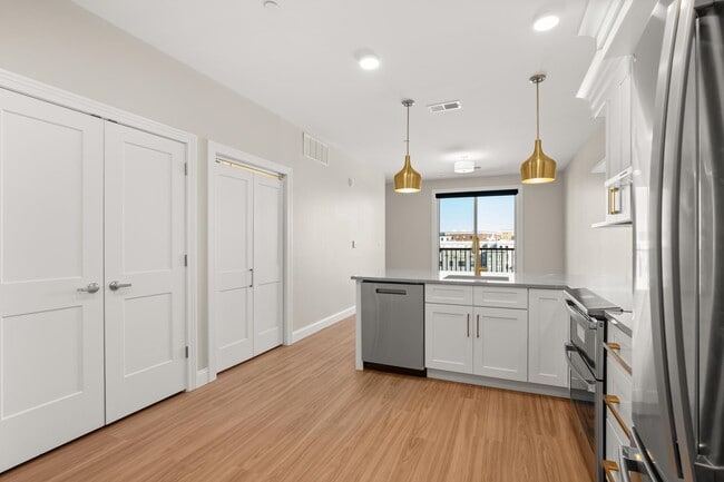 Photo - 99 Foundry Pl Unit 412