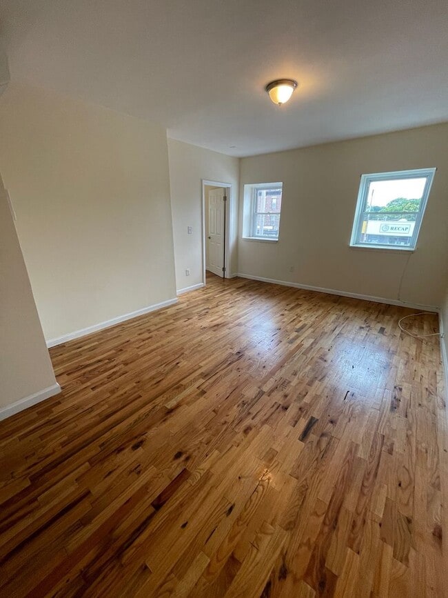 Photo - 202 Broadway Unit 1