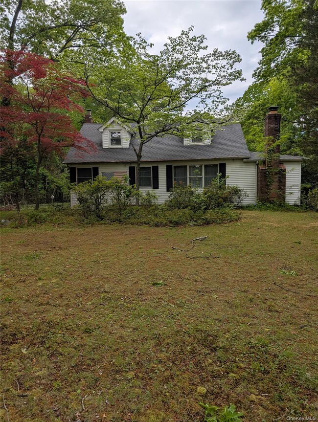 Building Photo - 45 Sunken Meadow Rd