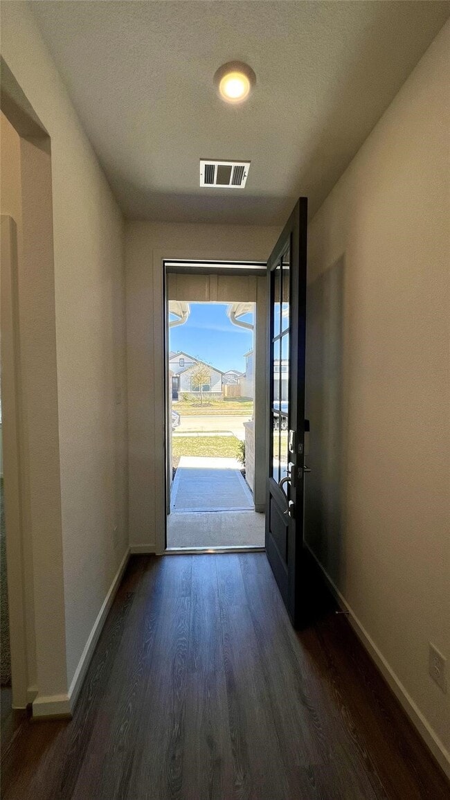 Photo - 21835 Redwood Blf Trl