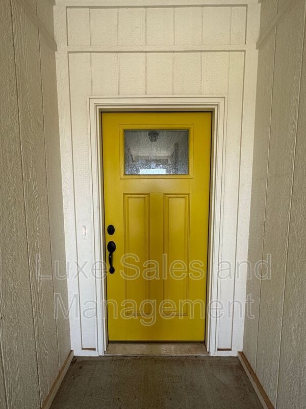Photo - 15749 Potomac Dr