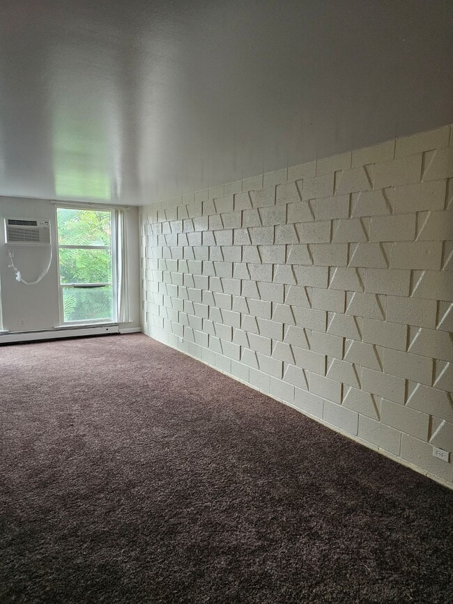 Photo - Dolson Arms Apartments