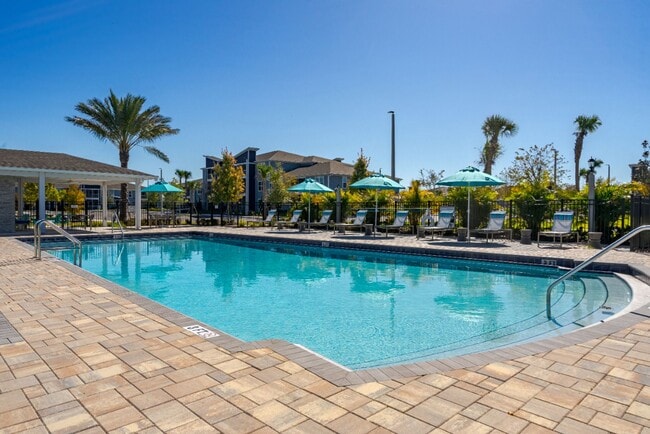 Building Photo - Dream Winter Haven