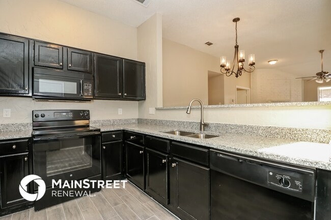 Photo - 320 Valley Spring Dr