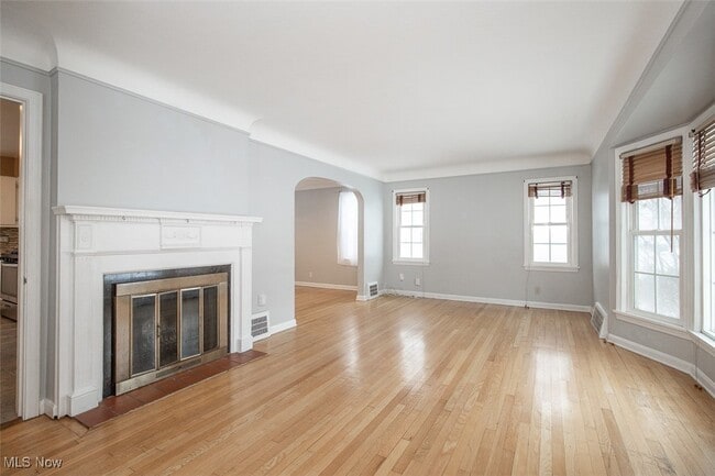 Photo - 1718 Maywood Rd