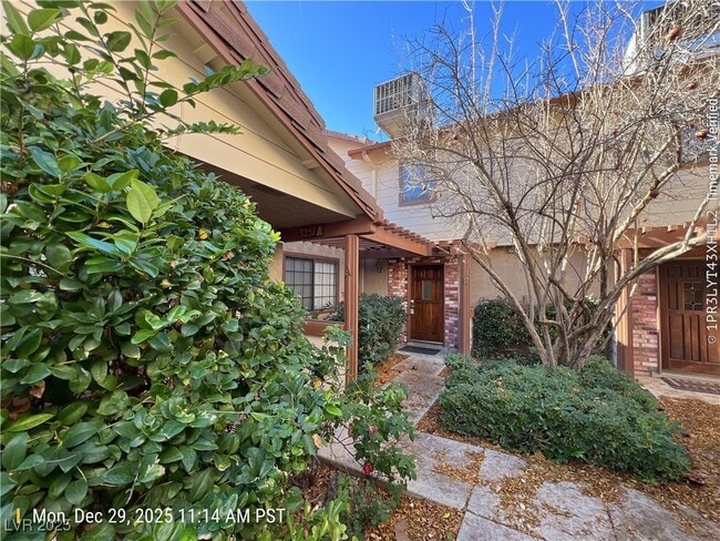 Photo - 3251 Dawnflower St