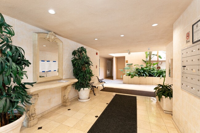 Photo - Santa Monica St. James