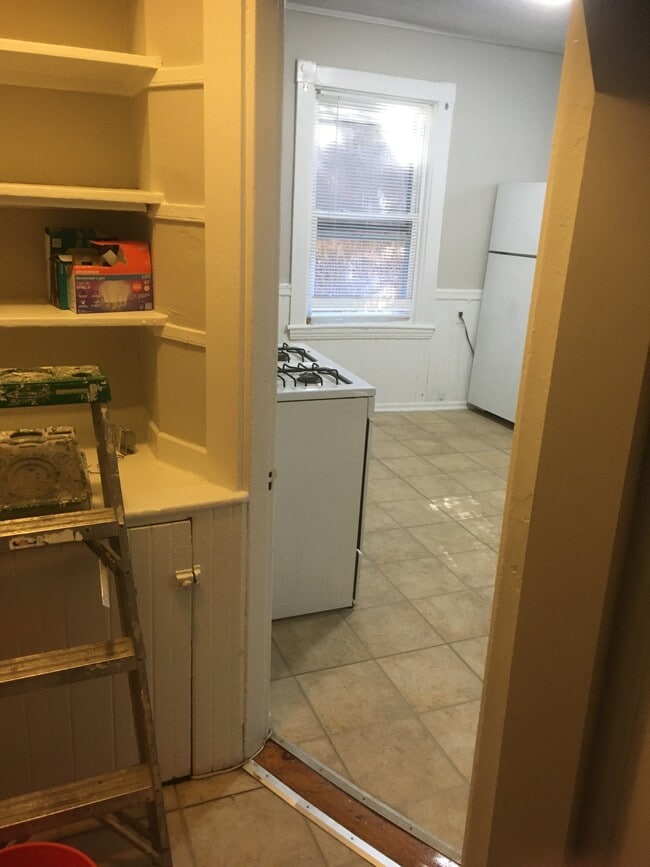 19 Burr St Unit 2