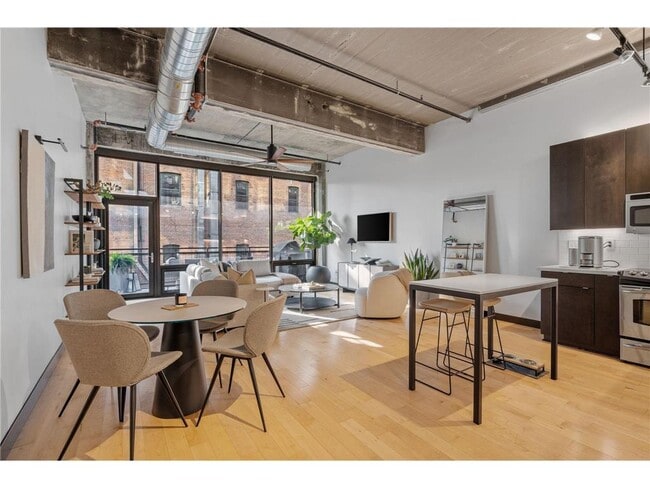 Building Photo - 618 N Washington Ave Unit 306
