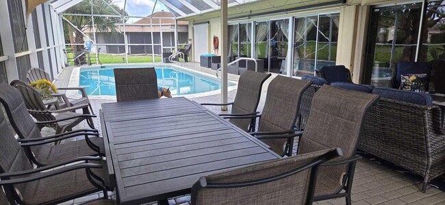 Photo - 4705 Holly Dr