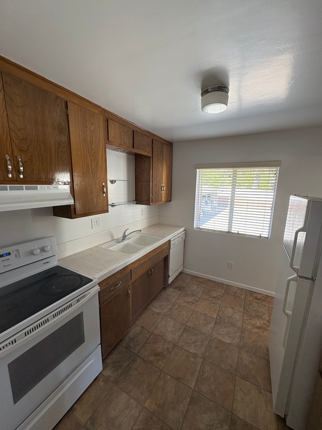 Photo - 521 E Arrellaga St