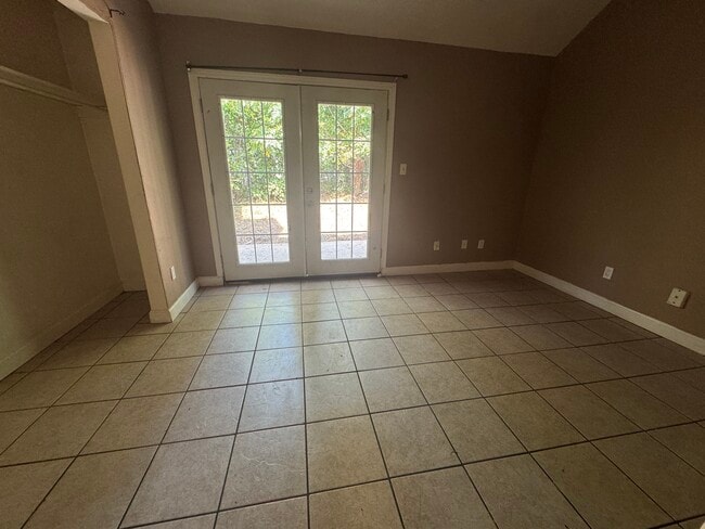Photo - 1860 Nekoma Ct