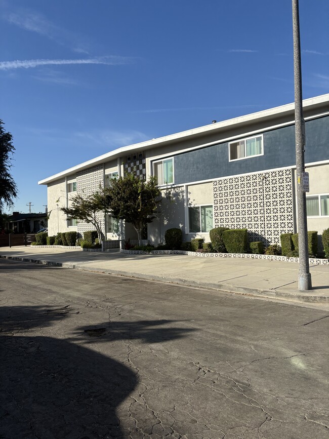 Building front - 6549 Johnson Ave Apartments Unit 12