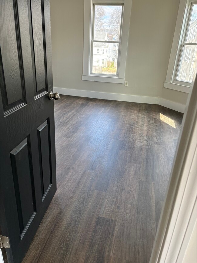 Building Photo - 206 Winthrop St Unit APT. 2