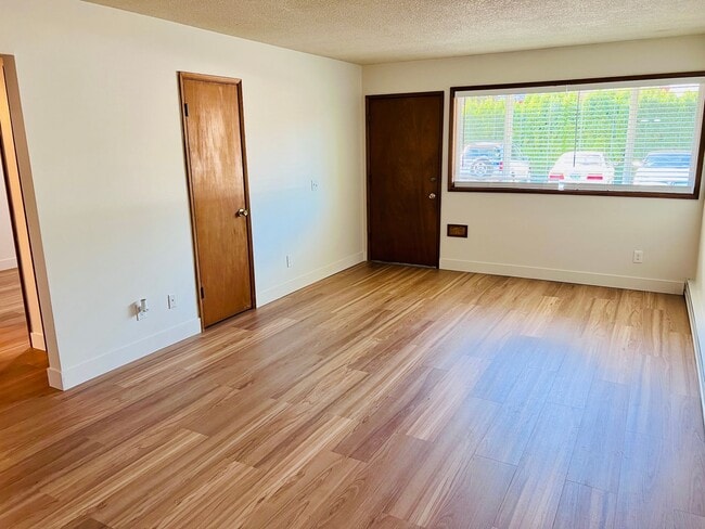 Photo - Classy 1950's full of vintage charm...2 be... Unidad 7045