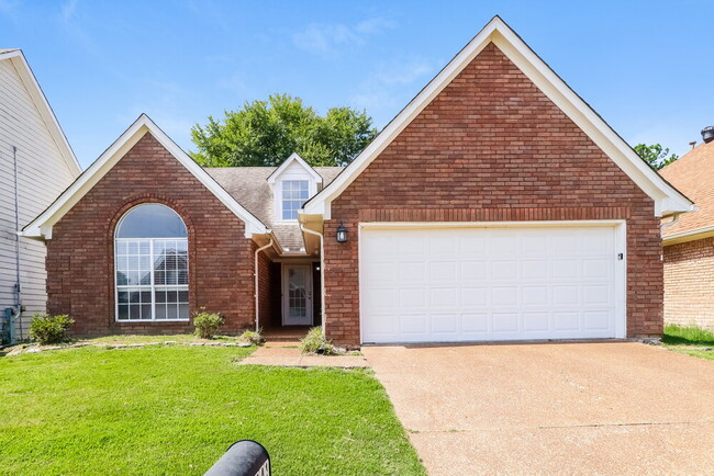 Building Photo - 9441 Club Walk Ct