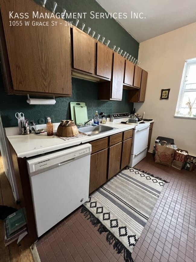 Photo - 1055 W Grace St Unit 1W
