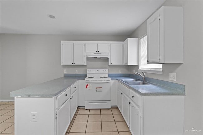 Photo - 10 Hibiscus Ave