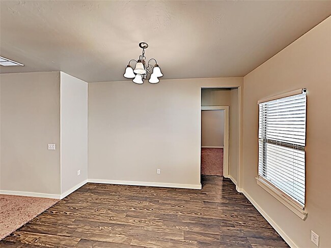 Photo - 1045 Creek Side Dr