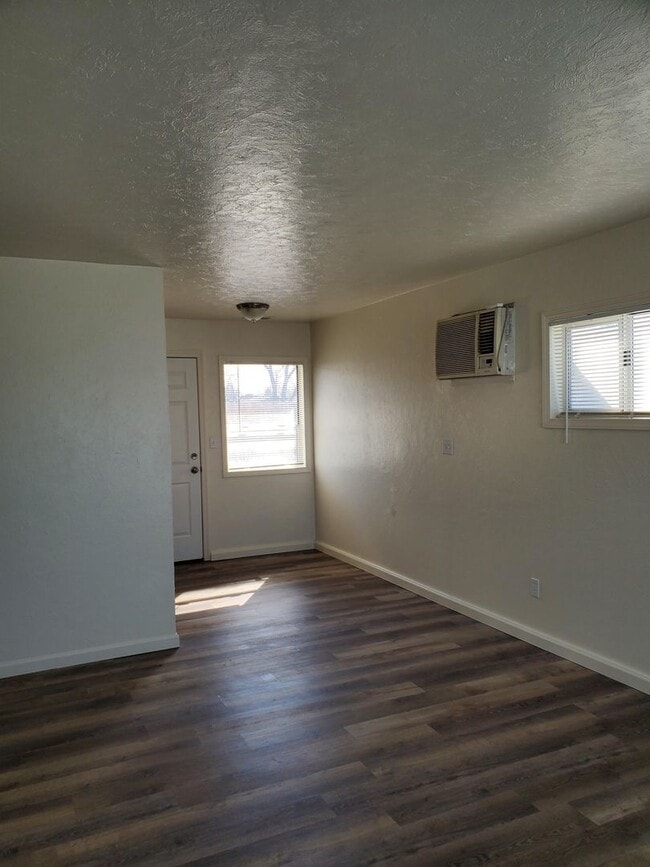 Photo - 1/2 OFF NOVMEBER RENT - House Close to Town