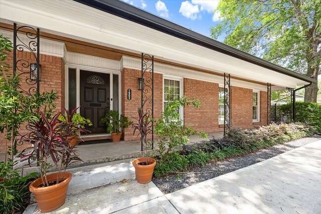 Photo - 1902 Chimney Rock Rd