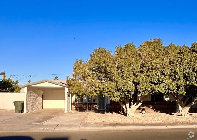 Building Photo - 224 E Palo Verde St Rental