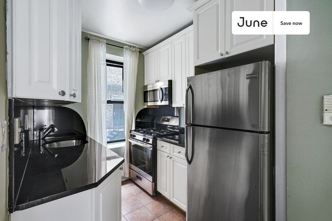 Photo - 15 W 107th St Unidad 1