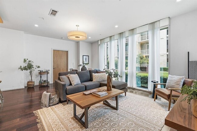 Photo - 1600 Barton Springs Rd Unidad 5103