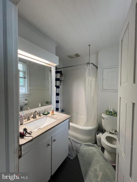 Photo - 200 Nassau St Unit 2
