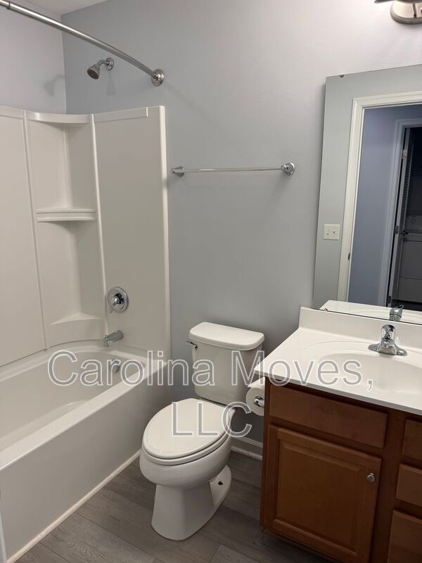 Photo - 479 Woodbark Ct
