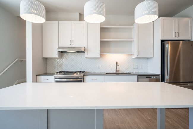 Photo - Avenir Apartments