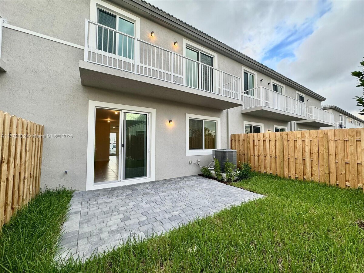 Photo - 1355 SE 7th Ter
