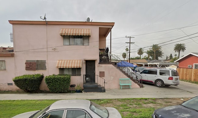 Building Photo - 5961 Harvard Blvd Rental