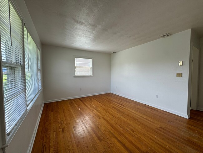 Building Photo - 4521 Northridge St NE Unit 135 Monterey AVE Rental