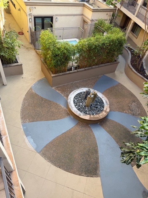 courtyard - 8238 W Manchester Ave Unit 301