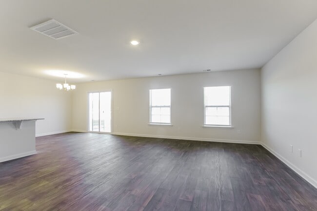 Photo - 165 King Buck Dr