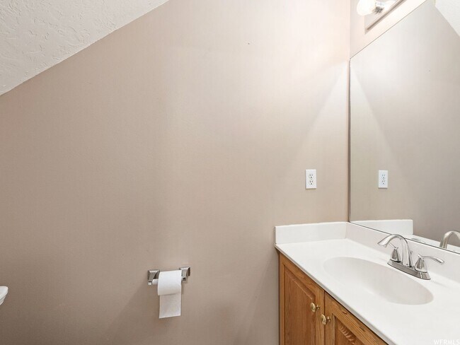 Photo - Cute 3 Bed 1.5 Bath in Provo!!