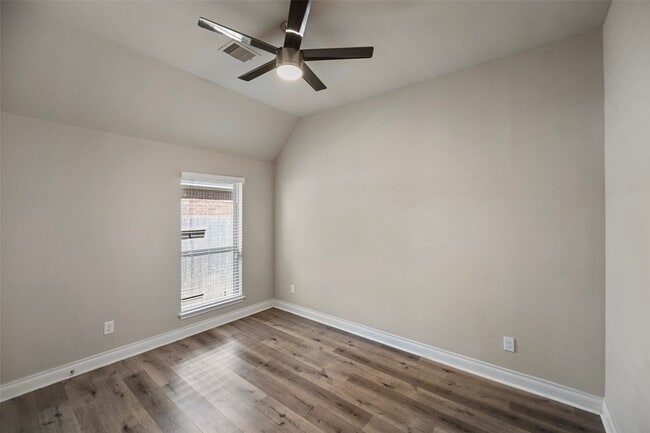 Photo - 1346 Mystic River Ln