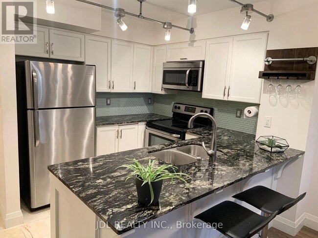 Photo - 19 Northern Heights Dr Unit 403