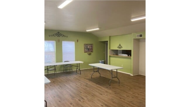 Photo - 1201 Edmiston Dr