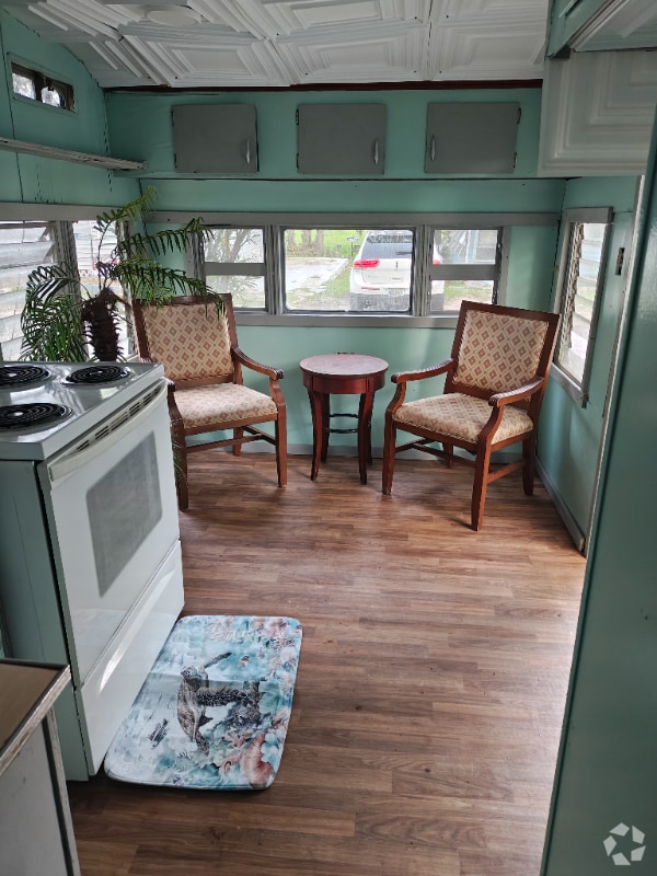 Building Photo - 156 Beach Manor Ct Rental
