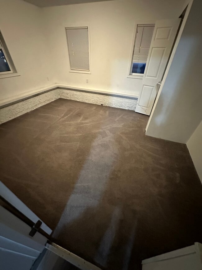 Dormitorio 1 - 406 E Broad St Unidad Apartment 1