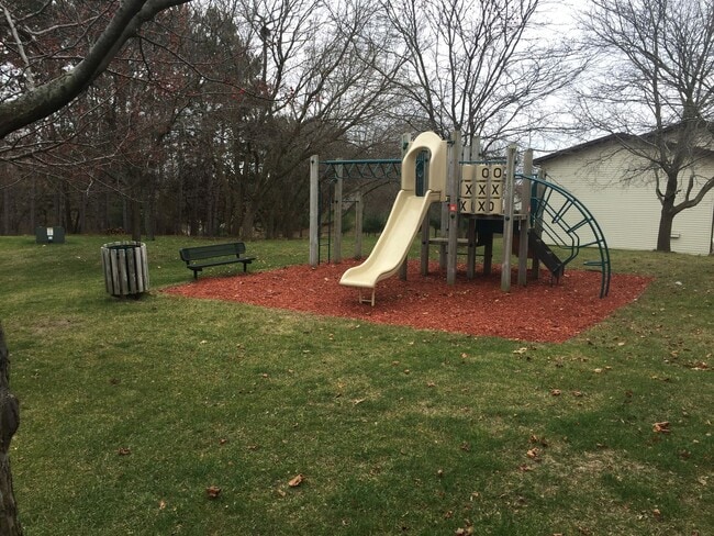 Pheasant Run Apartments - Waupaca