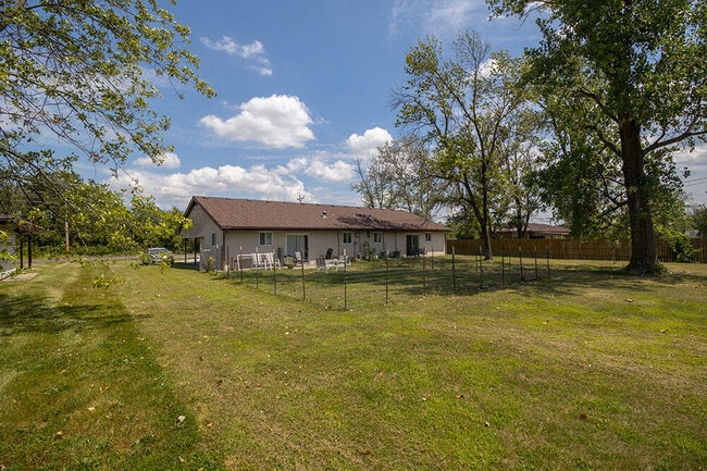 Photo - 6825 N Brown Station Dr