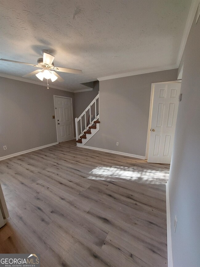 Photo - 140 Hunters Ln