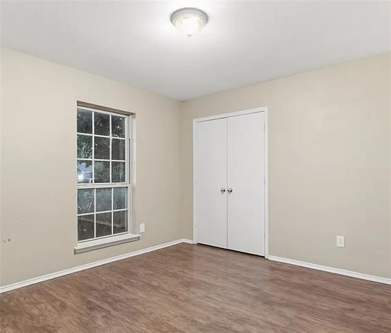 Photo - 2120 Stonewood Dr