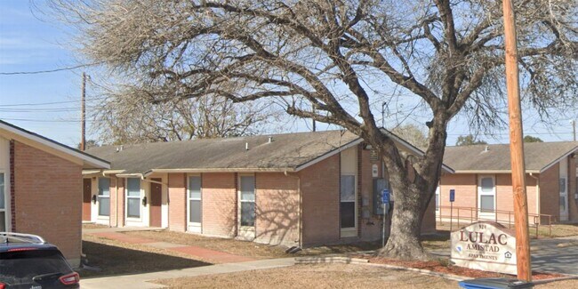 Photo - 924 Flores St