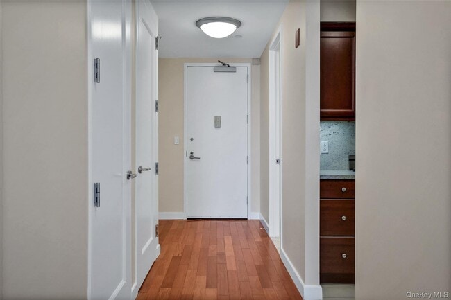 Photo - 10 City Pl Unidad 28F